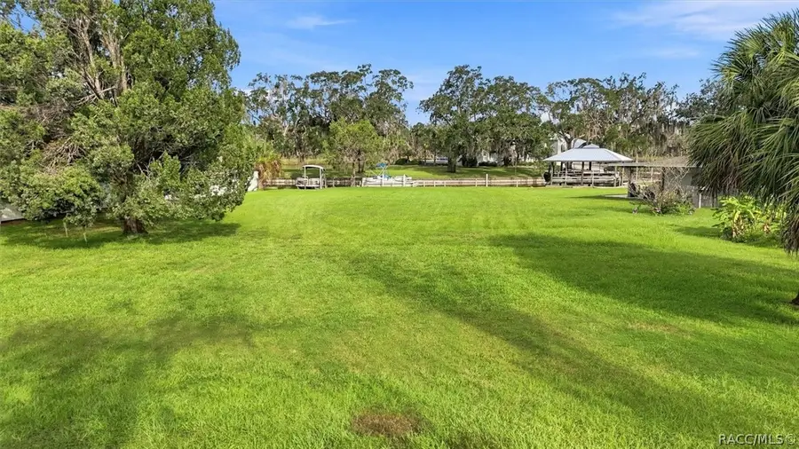 526 Miller Creek Road, Crystal River, FL 34428 - #2