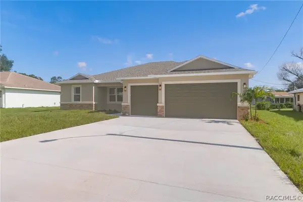 6636 N Hazelwood Drive, Citrus Springs, FL 34433