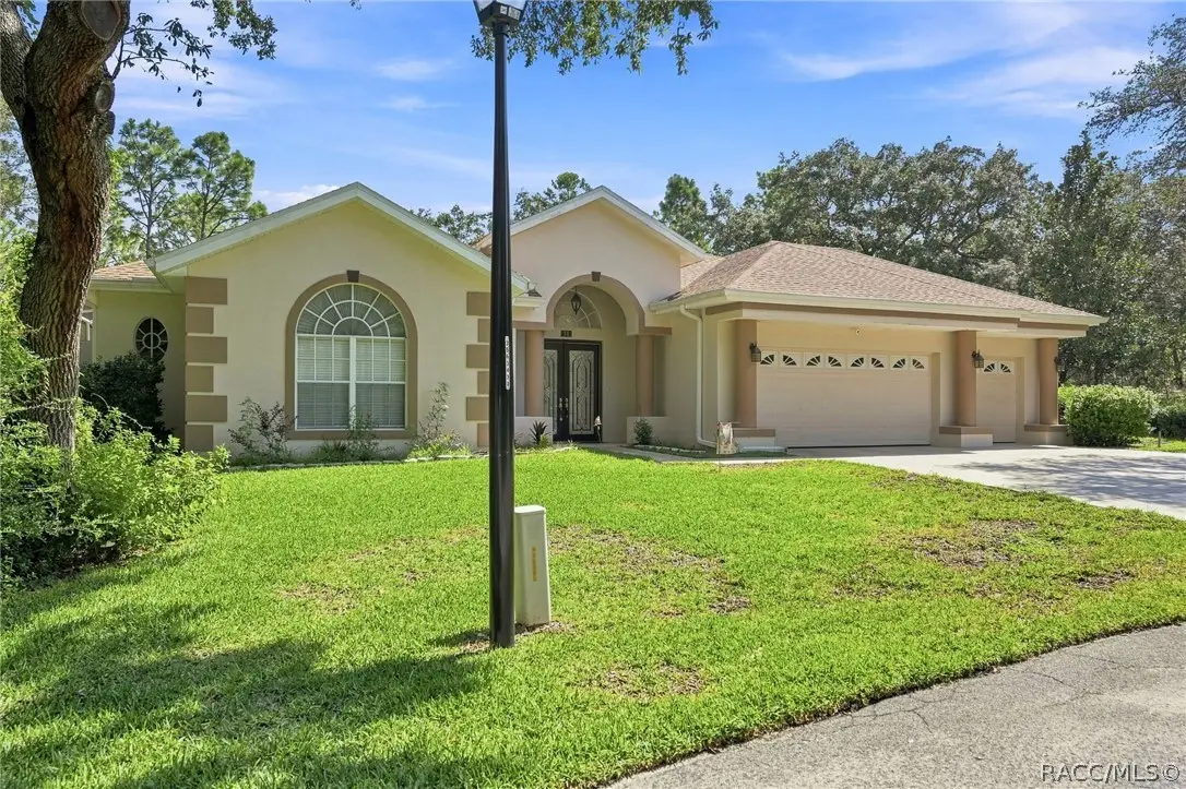 14 Honeysuckle Court N, Homosassa, FL 34446 - #1