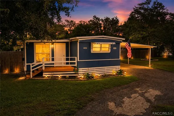 7447 W Kendale Court, Homosassa, FL 34446