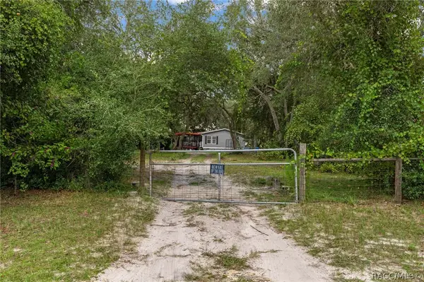 7495 SW 155th Street, Dunnellon, FL 34432