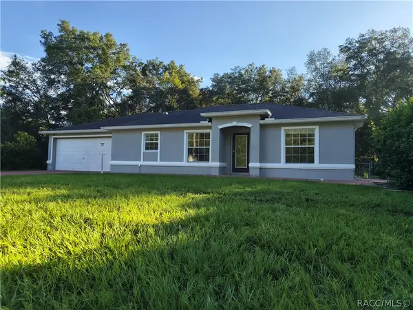 7999 N Merrimac Way, Citrus Springs, FL 34434