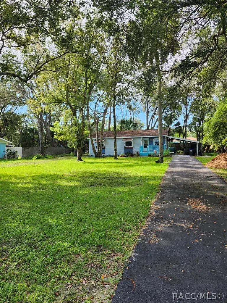 656 NE 11th Street, Crystal River, FL 34428 - #1