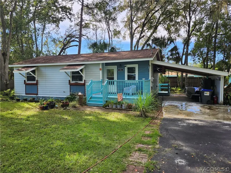 656 NE 11th Street, Crystal River, FL 34428 - #2