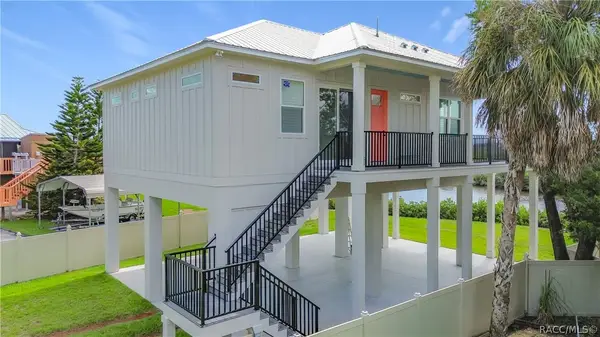 1625 S Wallace Point, Crystal River, FL 34429