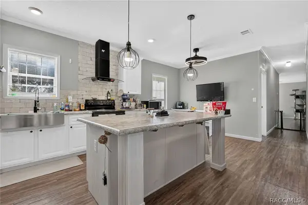 223 Skyline Drive, Lady Lake, FL 32159