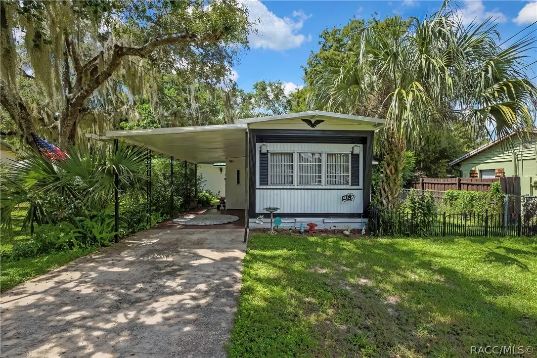223 N Line Avenue, Inverness, FL 34450 - #1