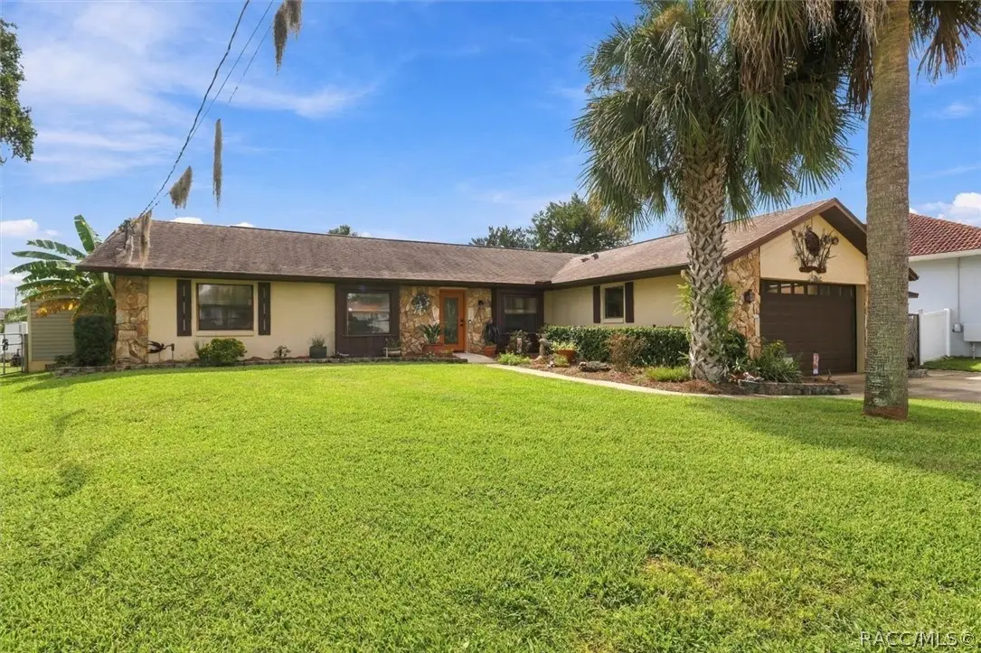 9150 W Harbor Isle Court, Crystal River, FL 34429 - #1