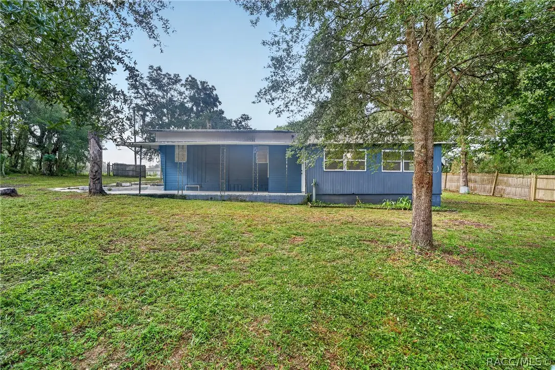 8138 E Southlake Drive, Floral City, FL 34436 - #1