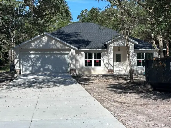 10364 N Coco Plumosa Drive, Crystal River, FL 34428