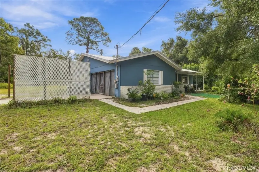937 N Mcgowan Avenue, Crystal River, FL 34429 - #2
