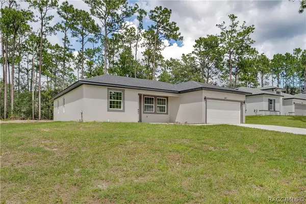 1097 W Cary Drive, Citrus Springs, FL 34434