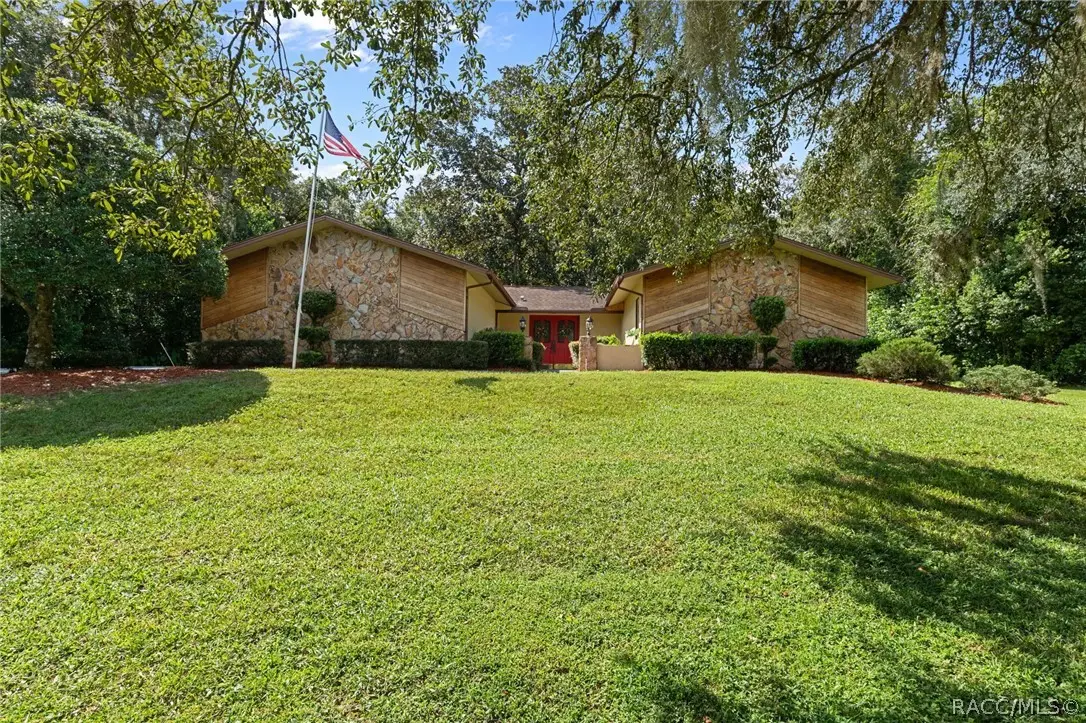 570 W Liberty Street, Hernando, FL 34442 - #1