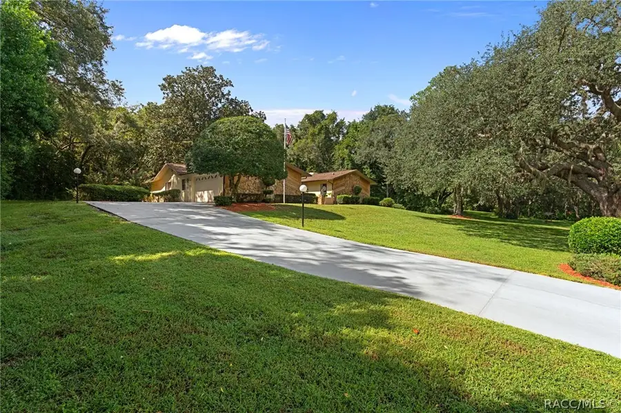 570 W Liberty Street, Hernando, FL 34442 - #3