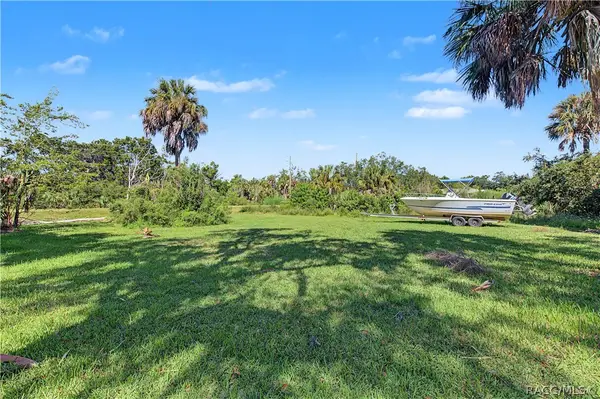 10933 W Fort Island Trail, Crystal River, FL 34429