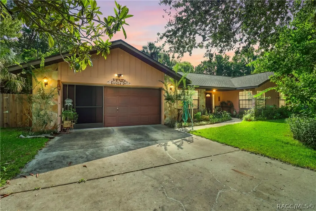 32 Palm Circle Drive, Inglis, FL 34449 - #1