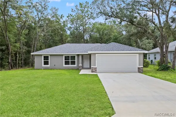 1736 W Hall Place, Citrus Springs, FL 34434