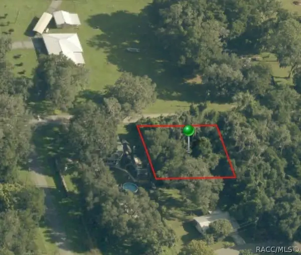 7960 E Peacock Lane, Floral City, FL 34436