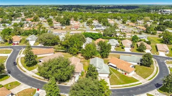 821 W Cockatiel Loop, Hernando, FL 34442