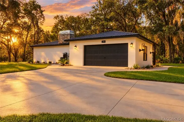 9174 N China Pink Way, Crystal River, FL 34428