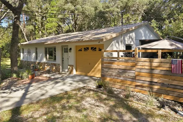 1181 W Cardinal Street, Lecanto, FL 34461