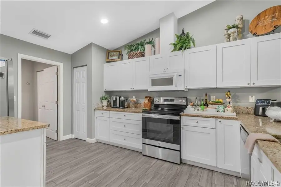 2156 S Gleneagle Terrace, Lecanto, FL 34461 - #3