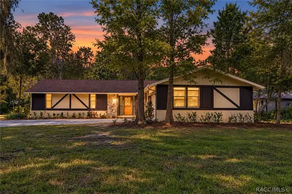 12 Sycamore Court E, Homosassa, FL 34446