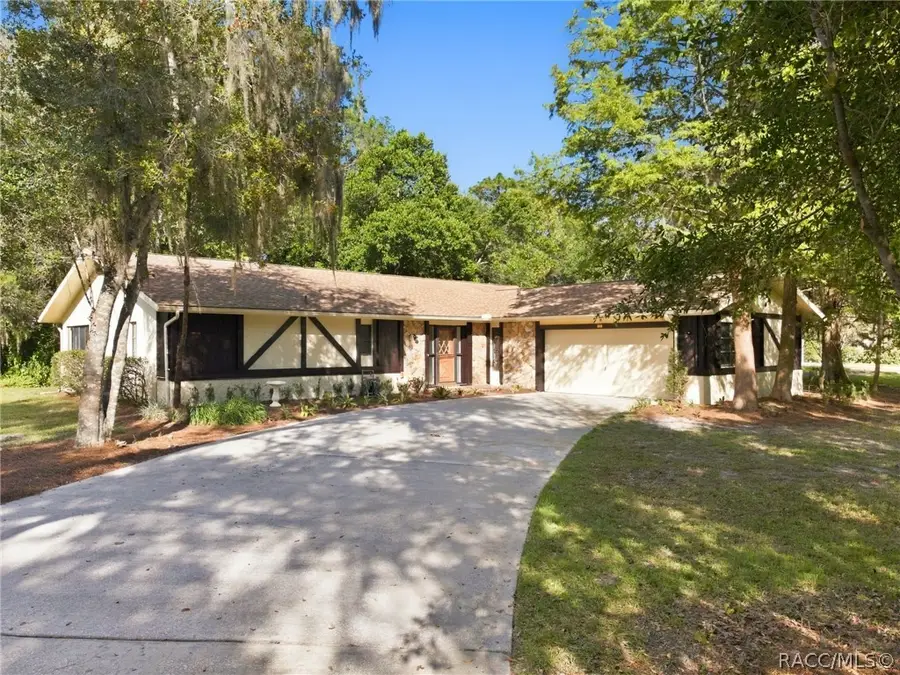 12 Sycamore Court E, Homosassa, FL 34446 - #3