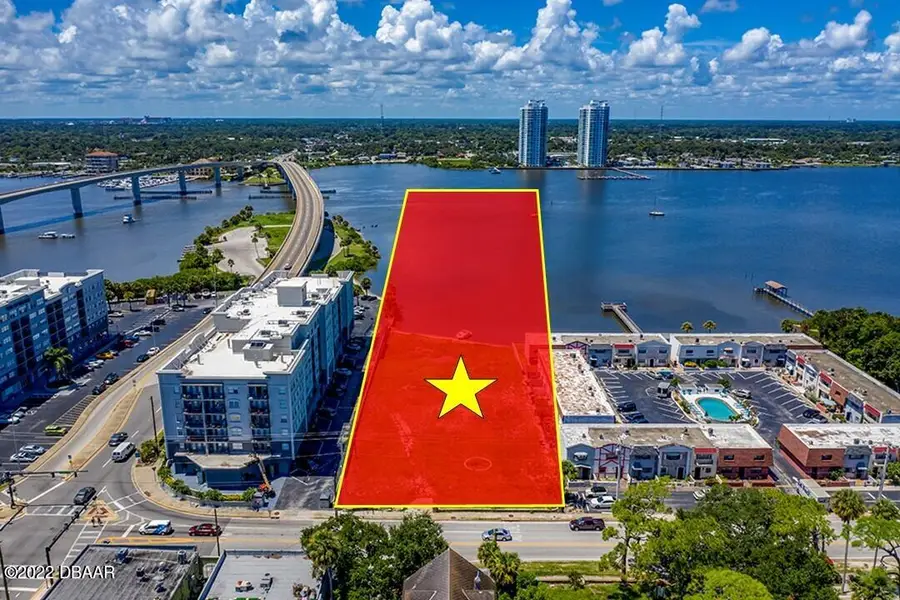 613 N Halifax Avenue, Daytona Beach, FL 32118 - #2