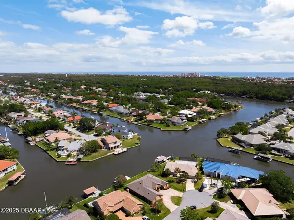 53 Cottonwood Court, Palm Coast, FL 32137