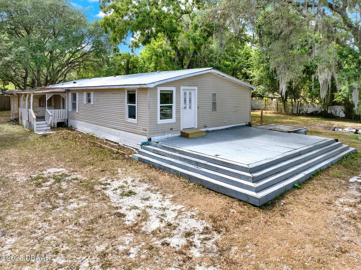 107 Riverside Trail, Satsuma, FL 32189 - Image #1