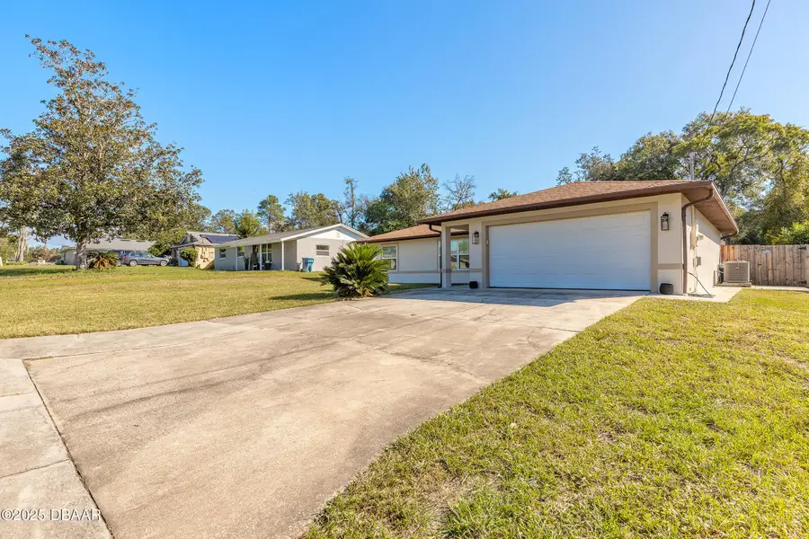 235 Lancaster Avenue, Orange City, FL 32763 - #3