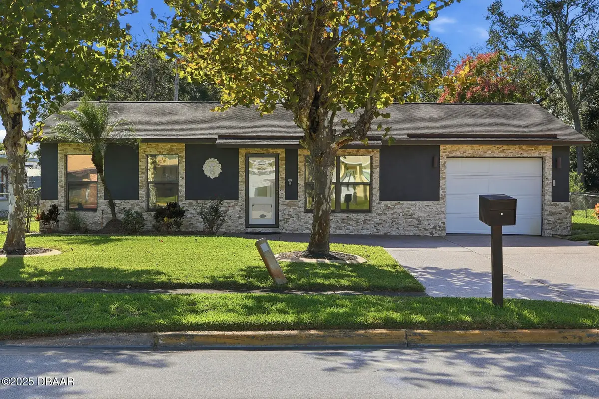 932 Lora Street, Daytona Beach, FL 32114 - #1