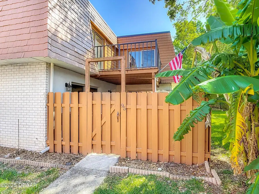 95 Moonstone Court, Port Orange, FL 32129 - Image #3