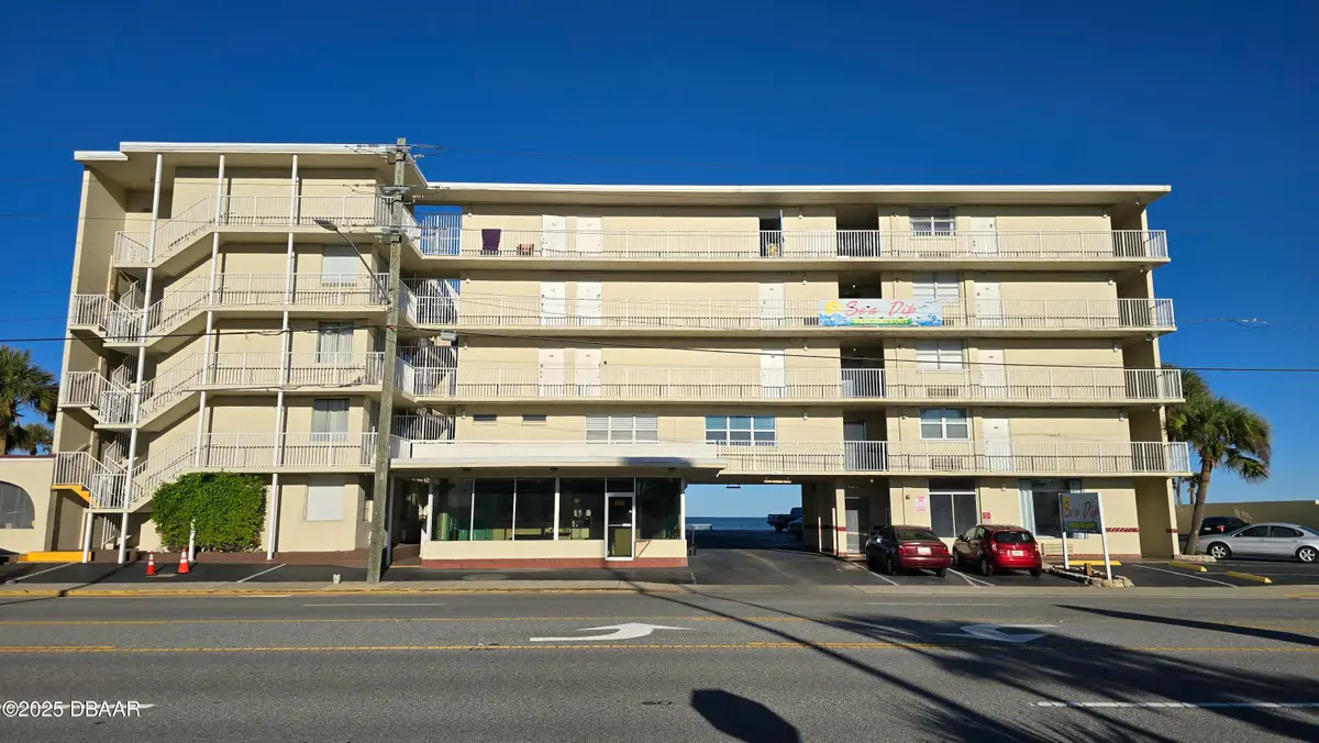 1233 S Atlantic Avenue #306, Daytona Beach, FL 32118 - Image #1