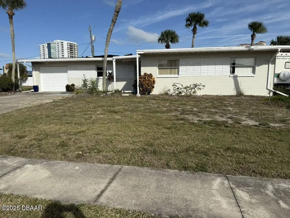 2542 Coral Way, Daytona Beach, FL 32118 - Image #1