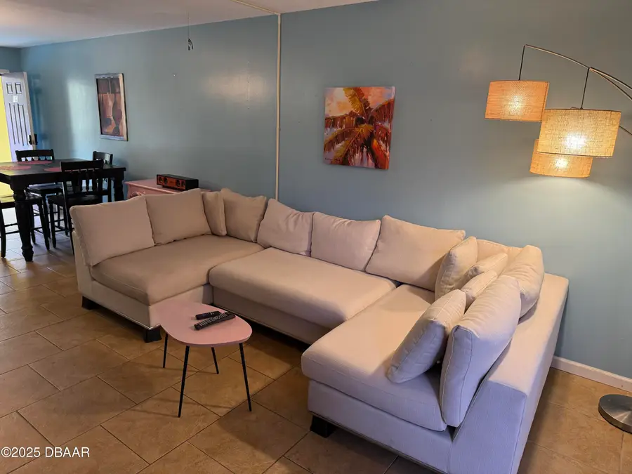 216 Glenview Boulevard #102, Daytona Beach, FL 32118 - #3