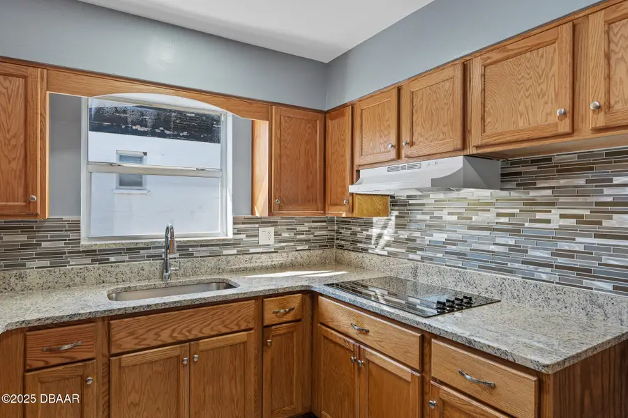 417 Manhattan Avenue, Daytona Beach, FL 32118 - Image #3