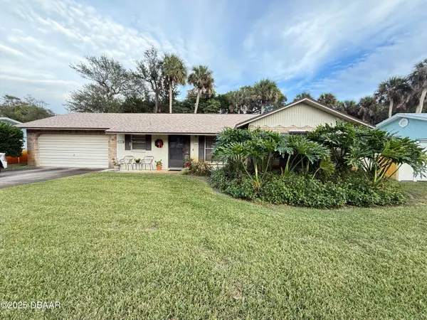 805 S Cooper Street, New Smyrna Beach, FL 32169