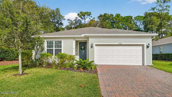 2004 Canopy Terrace Boulevard, DeLand, FL 32724