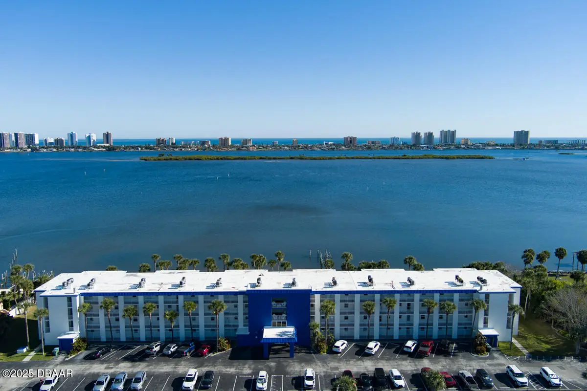 3131 S Ridgewood Avenue #2060, Daytona Beach, FL 32119 - Image #1