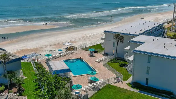 4849 Saxon Drive #B105, New Smyrna Beach, FL 32169