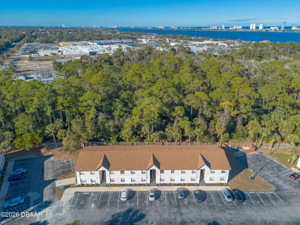 426 Banana Cay Drive #I, South Daytona, FL 32119