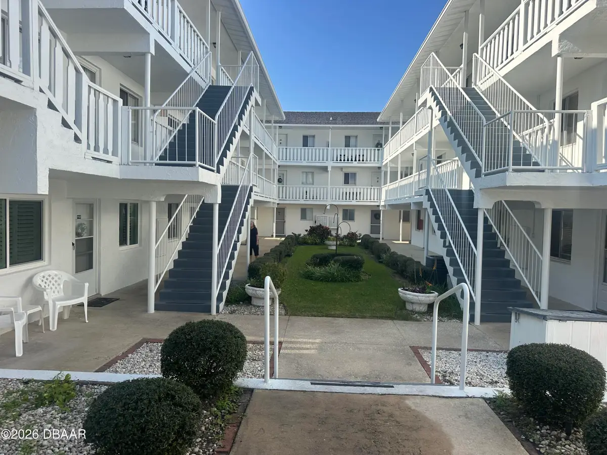405 N Halifax Avenue #112, Daytona Beach, FL 32118 - Image #1
