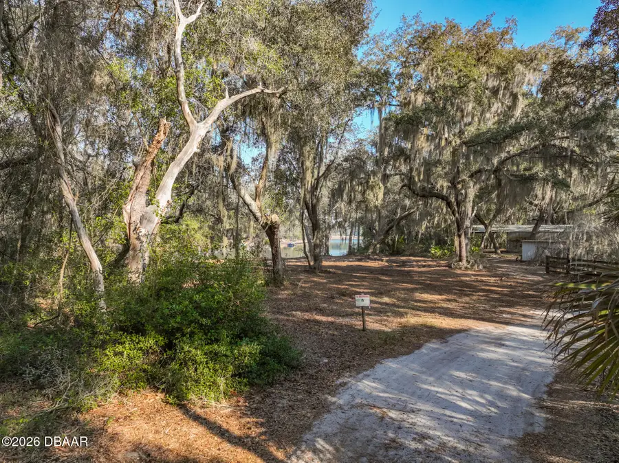 131 Sunset Lane, Interlachen, FL 32148 - Image #2