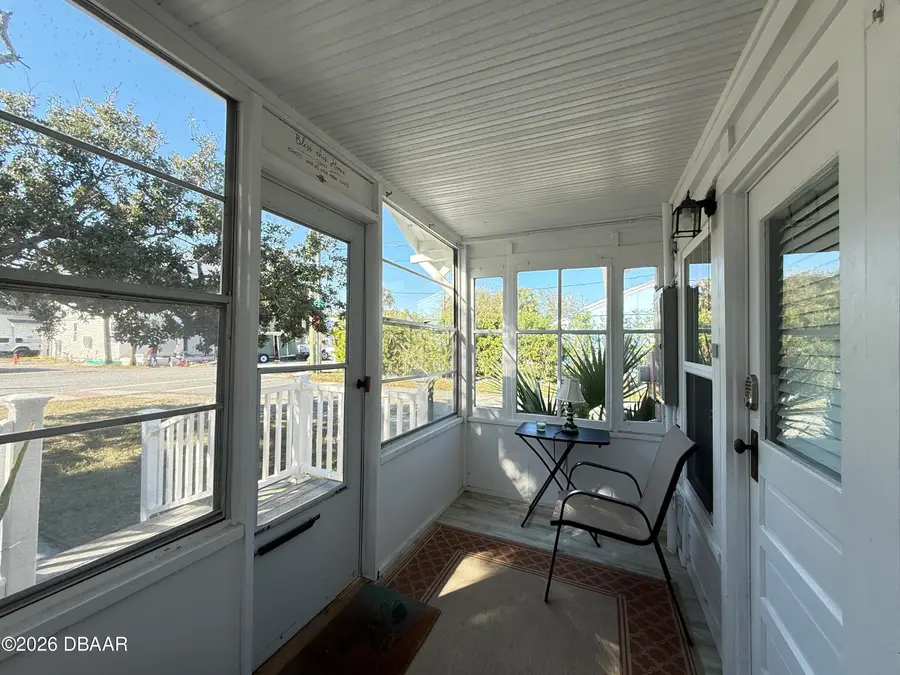 207 N Pine Street, New Smyrna Beach, FL 32169 - Image #2