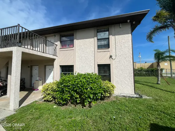 1290 9th Street #604, Daytona Beach, FL 32117