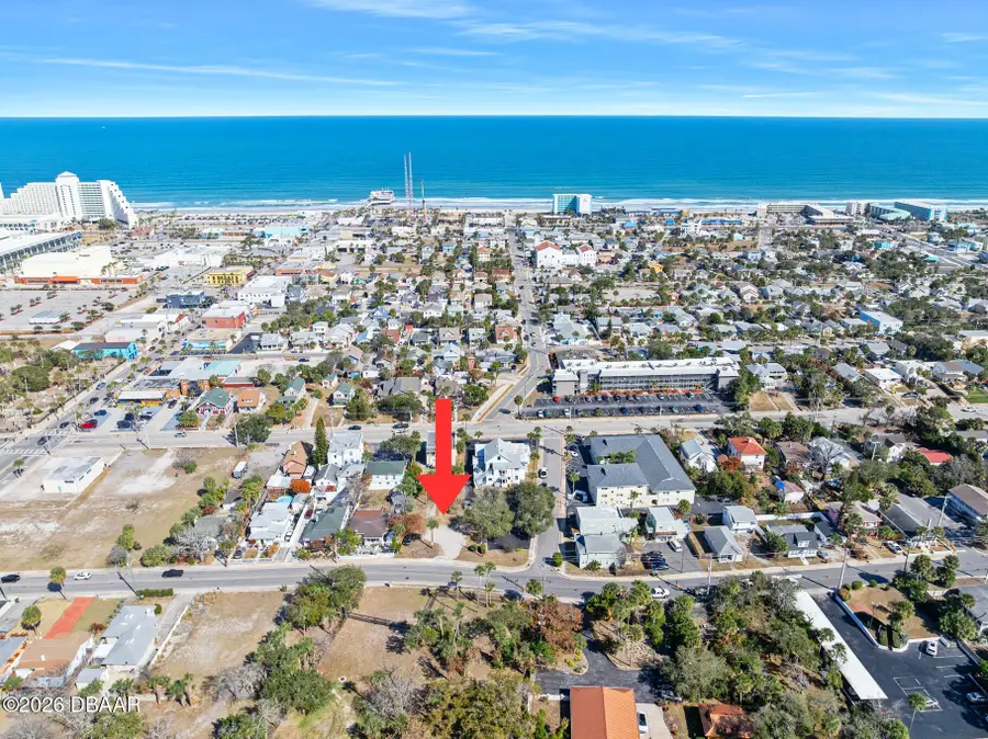 37 S Halifax Avenue, Daytona Beach, FL 32118 - #2