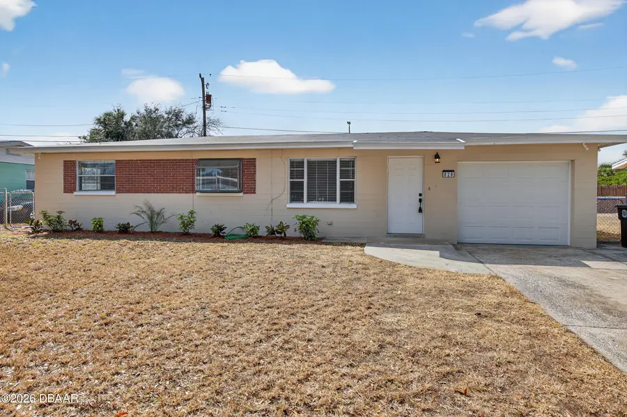 828 White Court, Daytona Beach, FL 32117 - #3