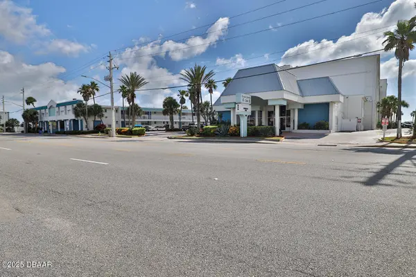935 S Atlantic Avenue #101, Daytona Beach, FL 32118